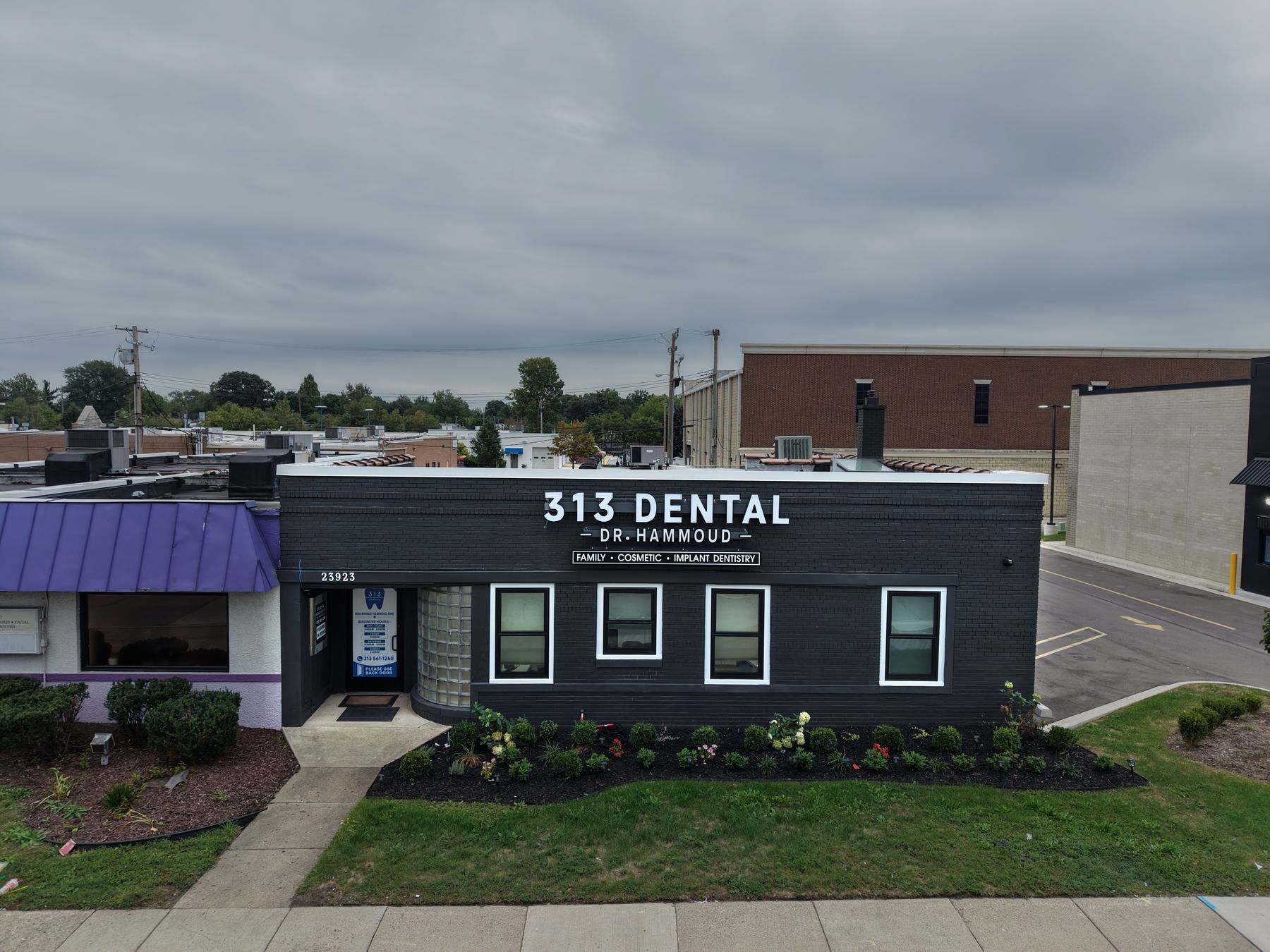 313 Dental office exterior for patients searching for Dentist for Lincoln Park, MI